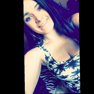 Meet your Posher, Alissa